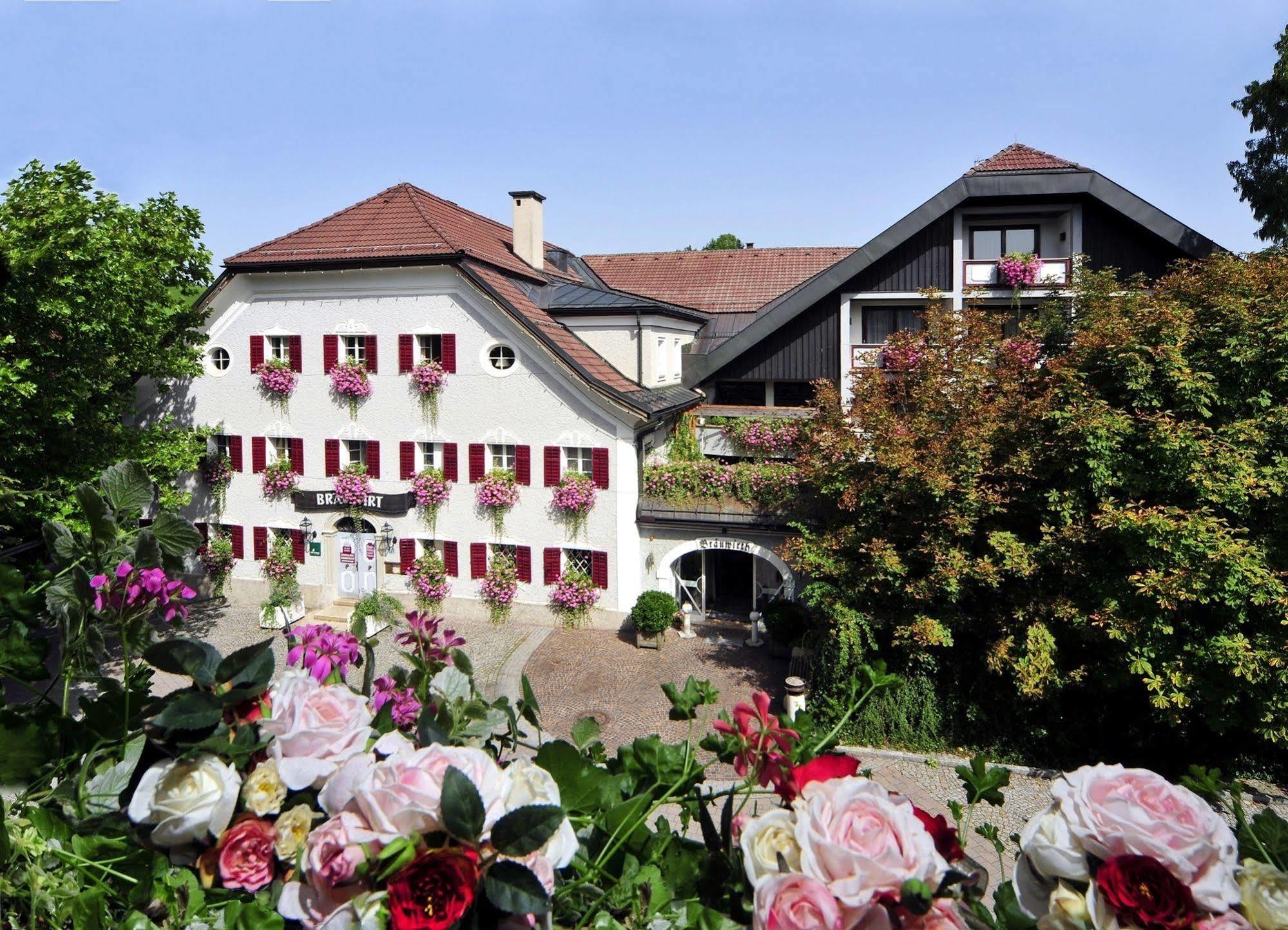 Hotel Gasthof Brauwirth แบร์กไฮม์ ภายนอก รูปภาพ